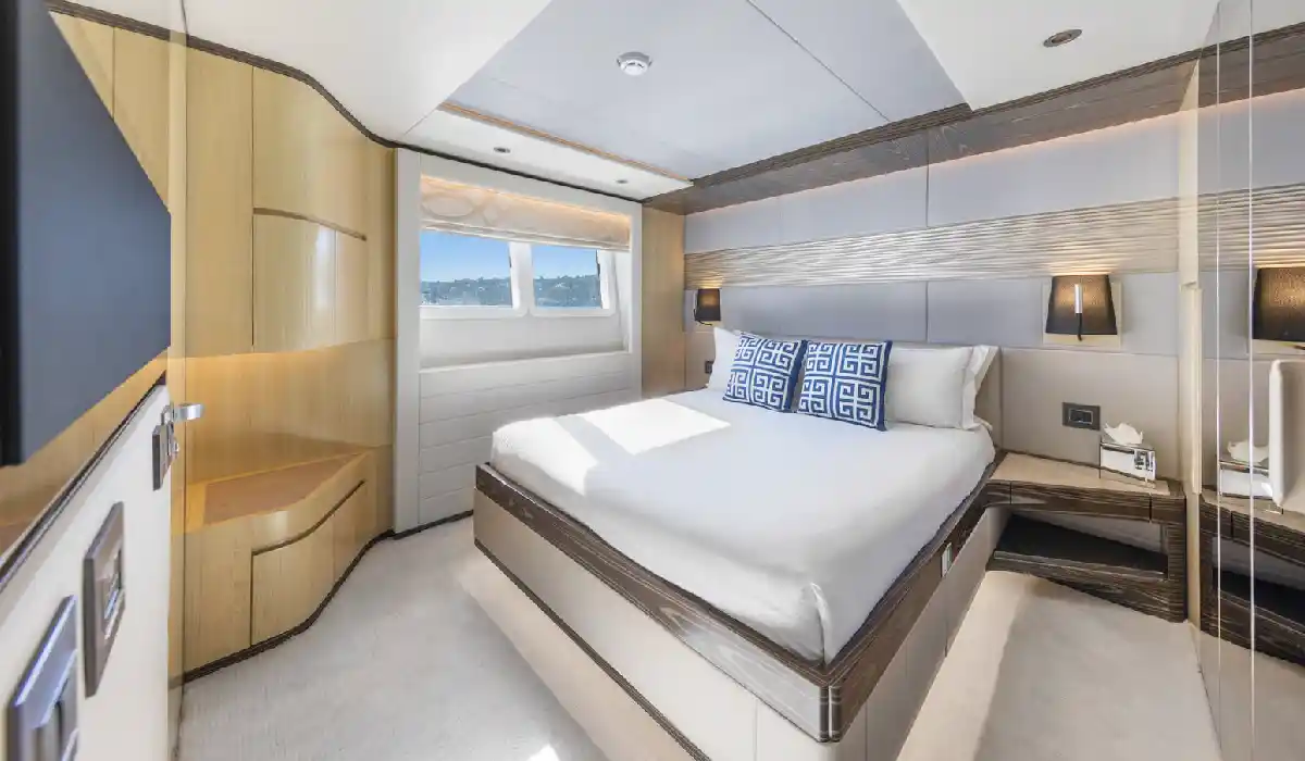 Gulf Craft - Legacy - Luxury Yacht Rentals Near me - Used Luxury Yachts Near me - Exclusive Concierge Club.webp